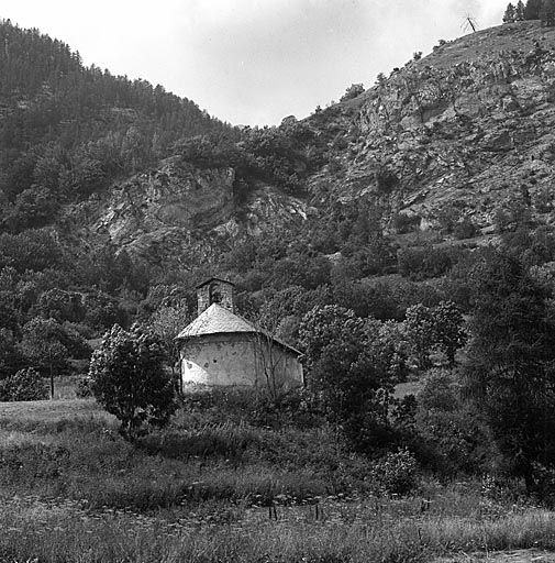 Le chevet. Vue prise de l'est.