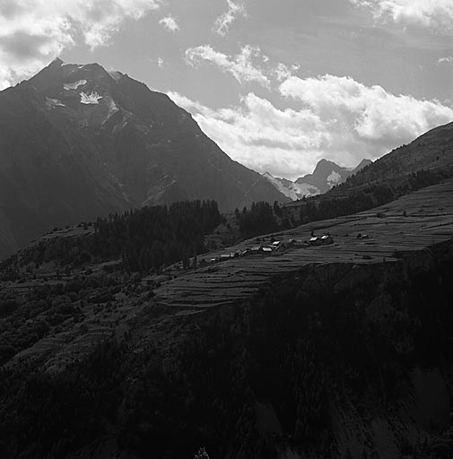 Puy-Aillaud. Vue prise de Pelvoux.