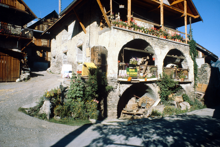 Façade, détail.