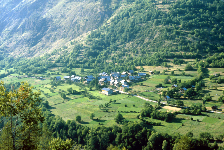 Le Villard. Vue prise de Pelvoux.