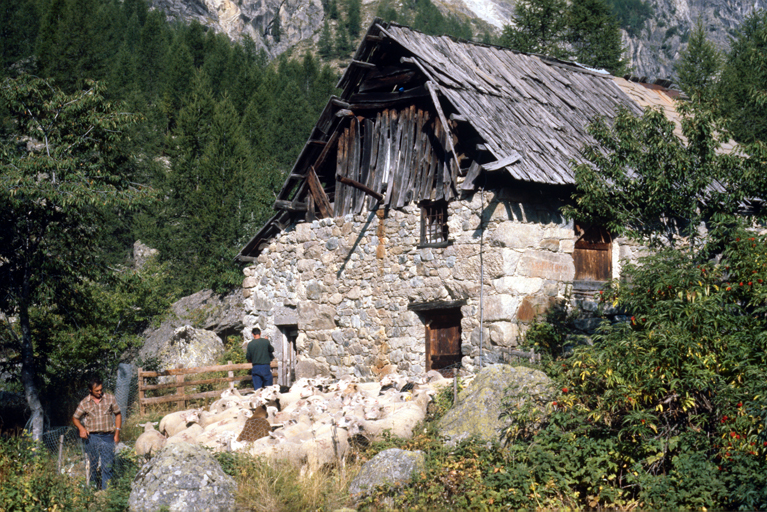 Ailefroide. Façade sud-est.
