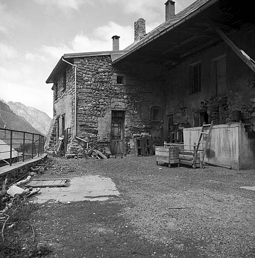 Village, Maison, façade est.