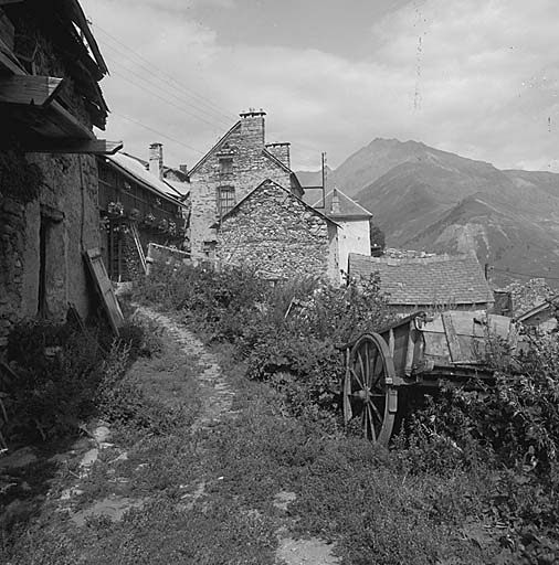 Rue aux Terrasses.