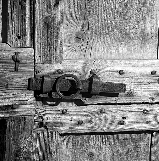 Le Pied du Col. Ferme 679. Le loquet de la porte de la grange (29 x 4 cm).