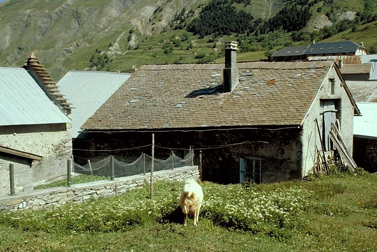 Le Villar. Façade.