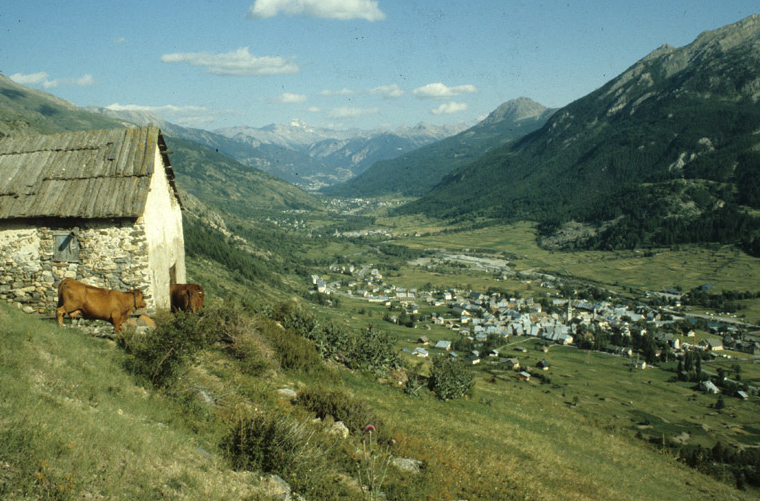 La vallée de la Guisane. Vue prise du nord-ouest.