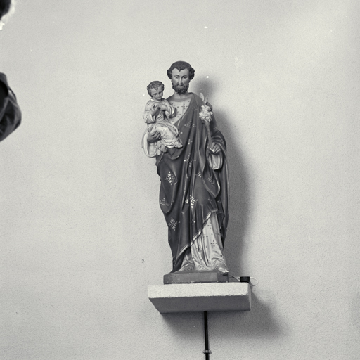 Statue : saint Joseph et l'Enfant. Vue d'ensemble.