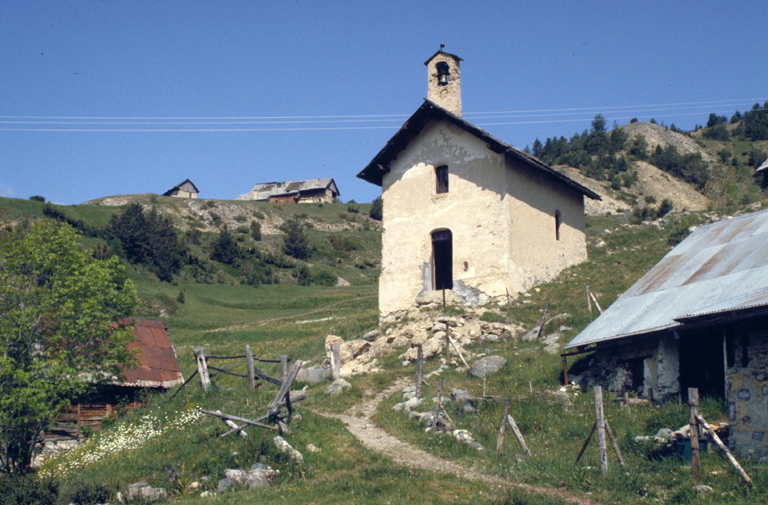 Vue de situation prise du sud-est.