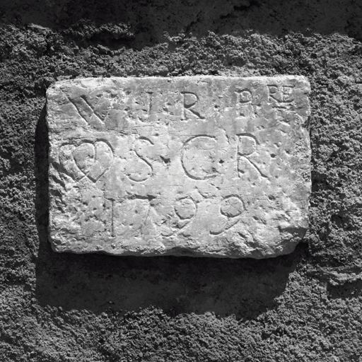 Fontchristianne. Parcelle 649. Pierre gravée remployée portant l'inscription : W. J. R. P. re/S. C. R. / 1799.