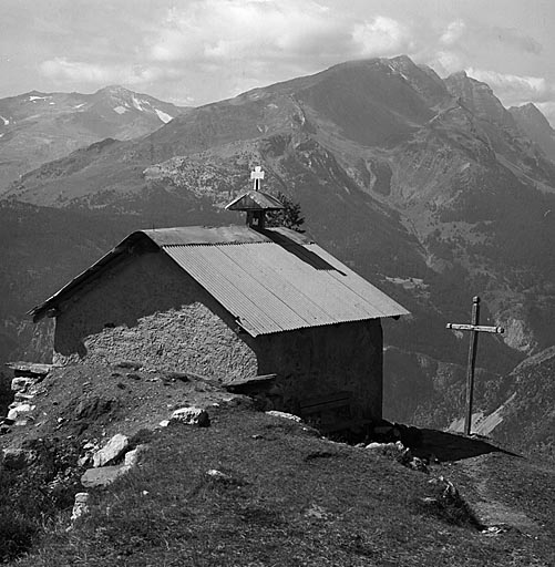 Vue de volume prise du nord-ouest.