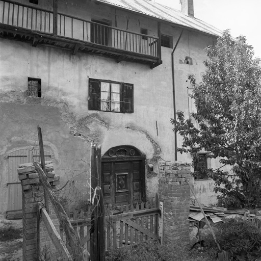 Le Bez. Parcelle 110. Façade sud-est.