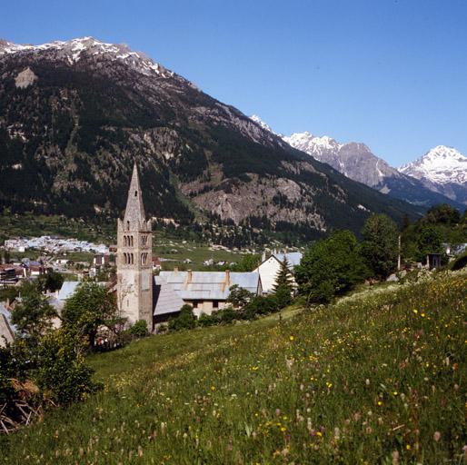 Vue prise du nord-est.