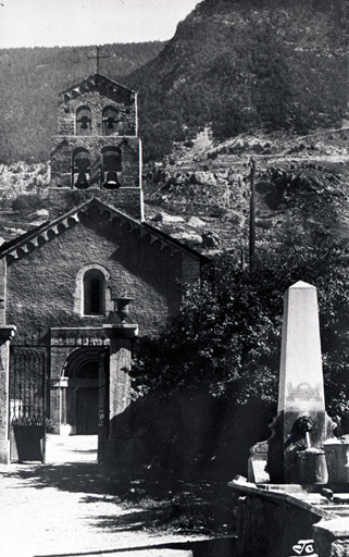 Le portail de l'église existait encore.