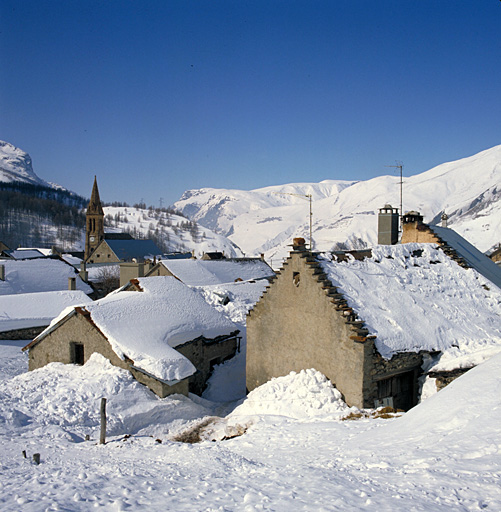 Vue prise du nord-est.