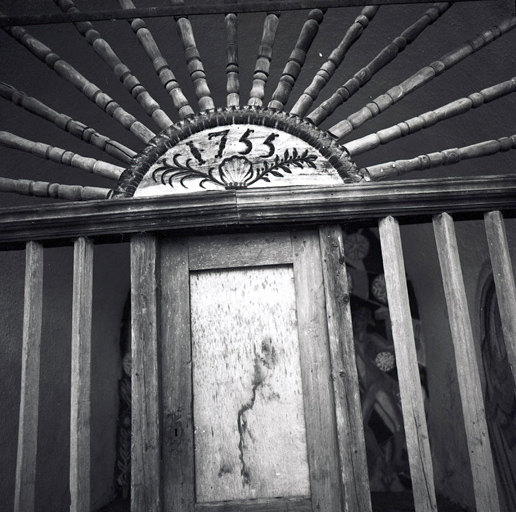 Chantemerle. Chapelle Saint-Roch. Détail de la façade.