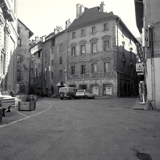 Maison du Temple, puis immeuble à logements