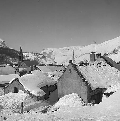 Vue prise du nord-est.