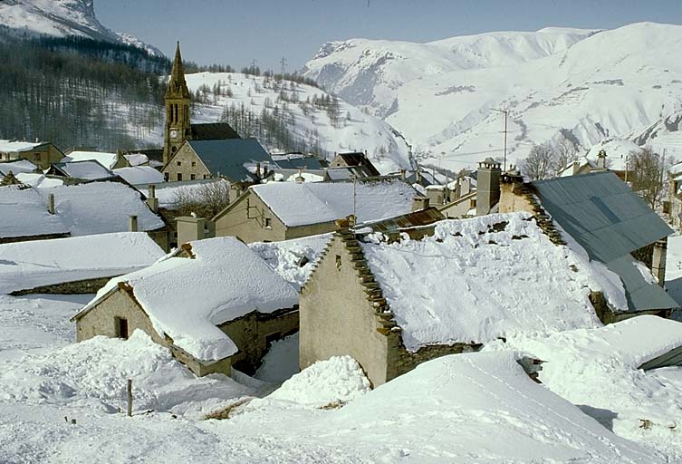 Vue prise du nord-est.