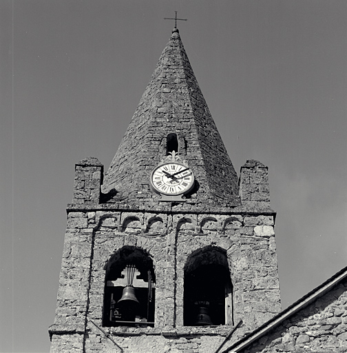 Flèche du clocher.