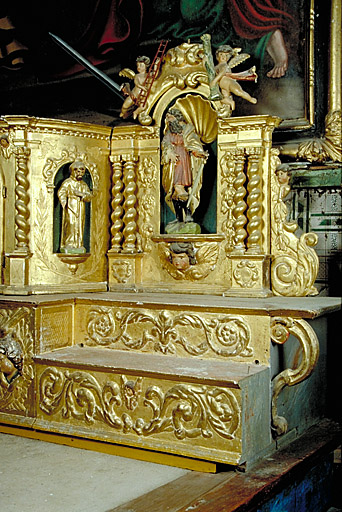 Retable en bois doré. Partie droite : saint Paul.