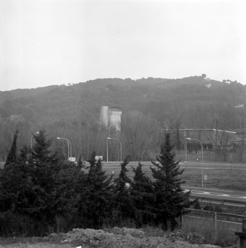 Vue de situation prise du nord-ouest.
