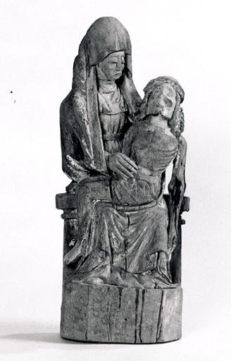 Statuette : Vierge de Pitié (n° 1).