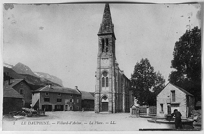 Le Dauphiné. Villard-d'Arène. La place.