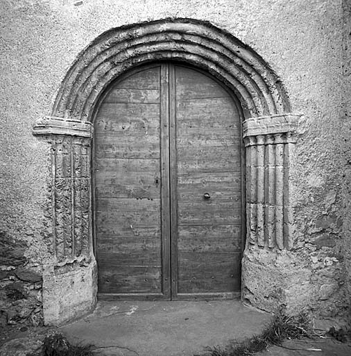 Porte d'entrée du mur nord.