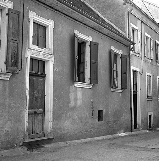 Maison en rez-de-chaussée rue Fontaine-Saint-Julien (parcelle 1517).