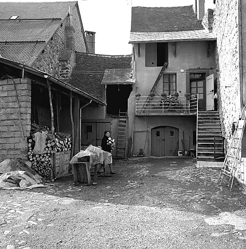 Ferme cour Lafita (parcelle 840). Le logis est à l'étage.