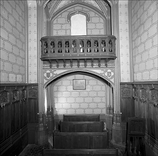 La chapelle. Vue prise vers la tribune.