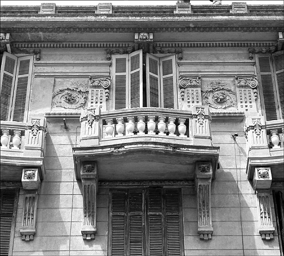 Façade sud. 4e niveau. 2e travée.