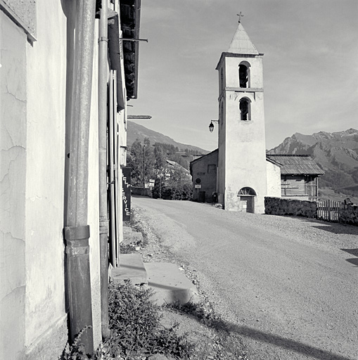 Vue d'ensemble prise de l'ouest.
