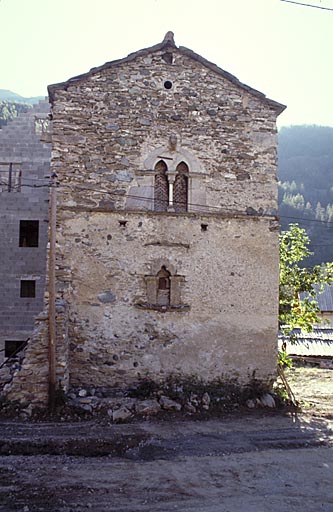 Mur pignon est.