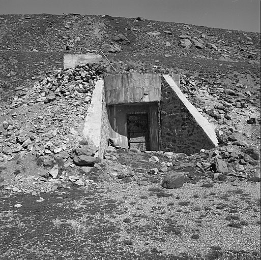 Entrée nord de l'abri.