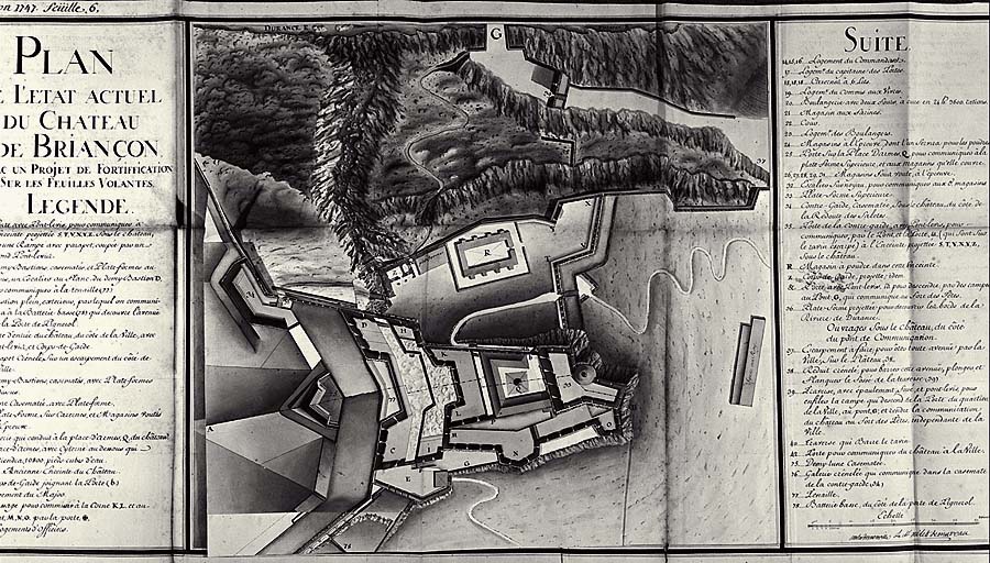 Plan de l'état actuel du château de Briançon avec un projet de fortification sur les feuilles volantes, 1747. 1.