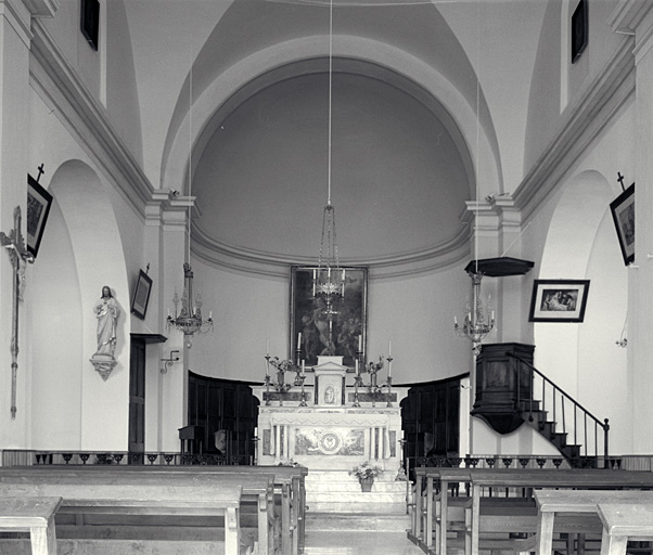 Vue du mobilier du choeur.