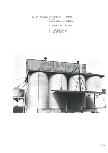 Elévation est du silo.