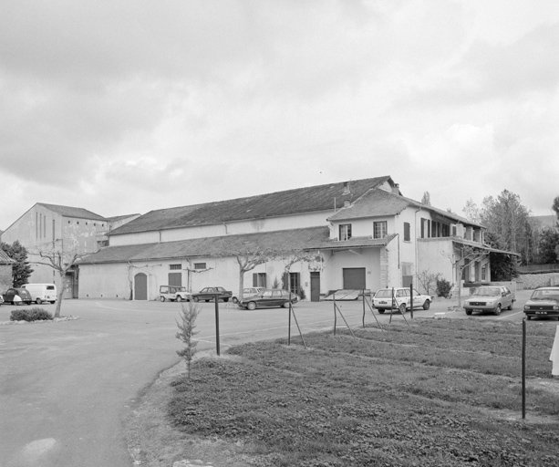 Vue d'ensemble prise du sud.