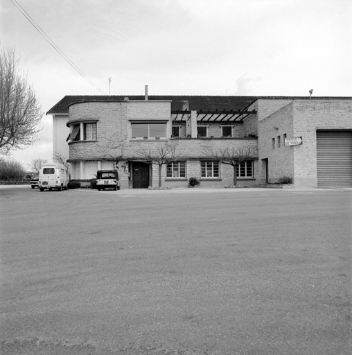 Bâtiment administratif.