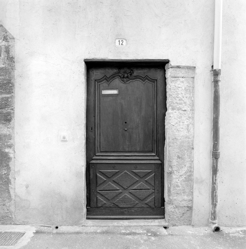 Impasse Saint-Michel. Maison parcelle 39. Porte Louis XV.
