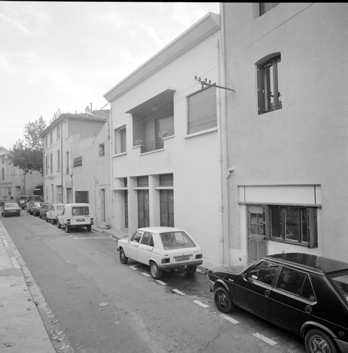 Rue Castil Blaze. Maison parcelle 615. Vue d'ensemble.
