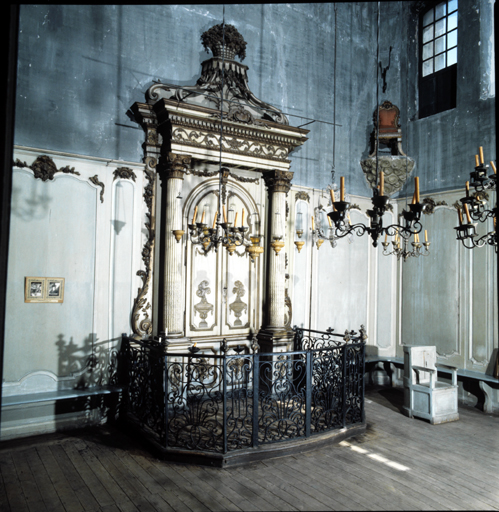 Arche sainte et fauteuil du prophète Élie, vue de situation (avant restauration).