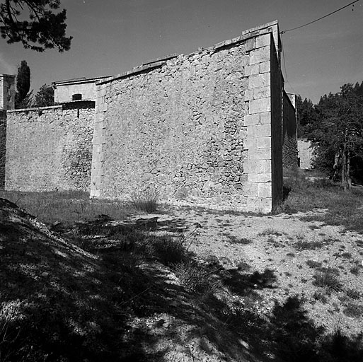 Front sud-ouest. Bastion gauche et flanc droit.