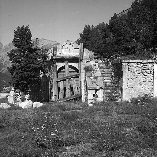 Entrée arrière. Vue intérieure.