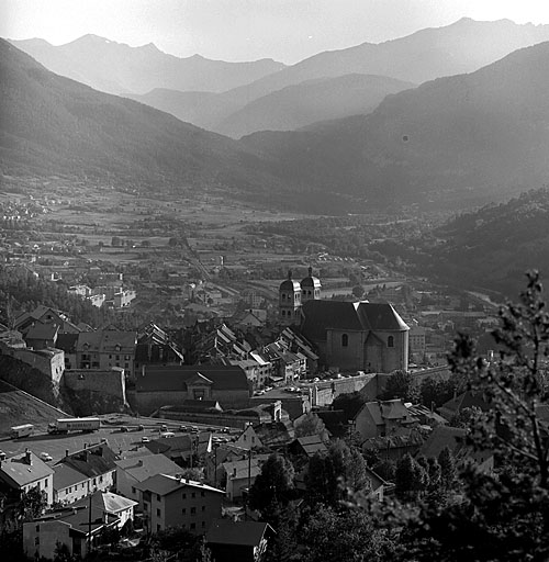 Ville haute vue depuis le fort des Salettes.