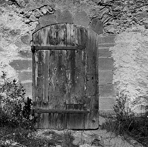 Magasin à poudre 60 (C). Détail de la porte.