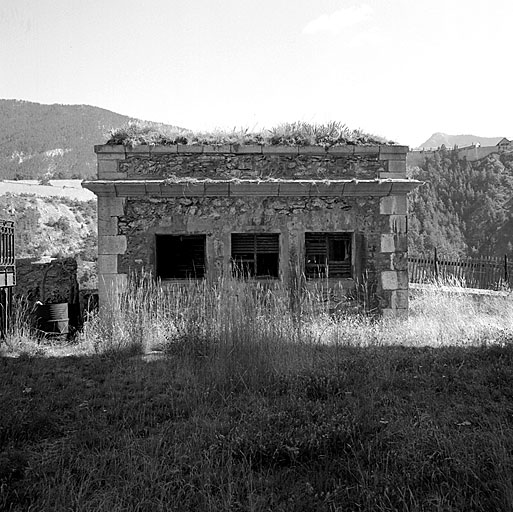 Latrines C.