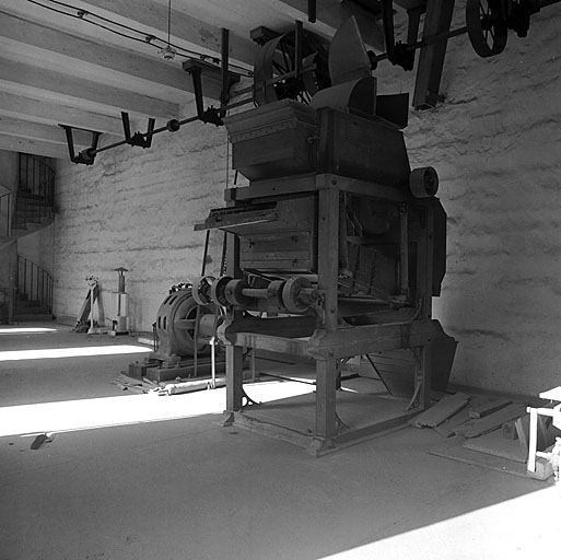 Édifice logistique dit manutention V