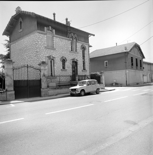 294, avenue René Coty. Vue de volume depuis le nord.